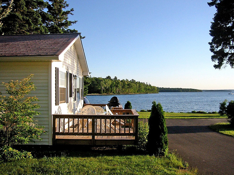 Cottage Rentals Bar Harbor Maine , Lakeside Cabin Rentals Donnel Pond, Lodging near Acadia ...
